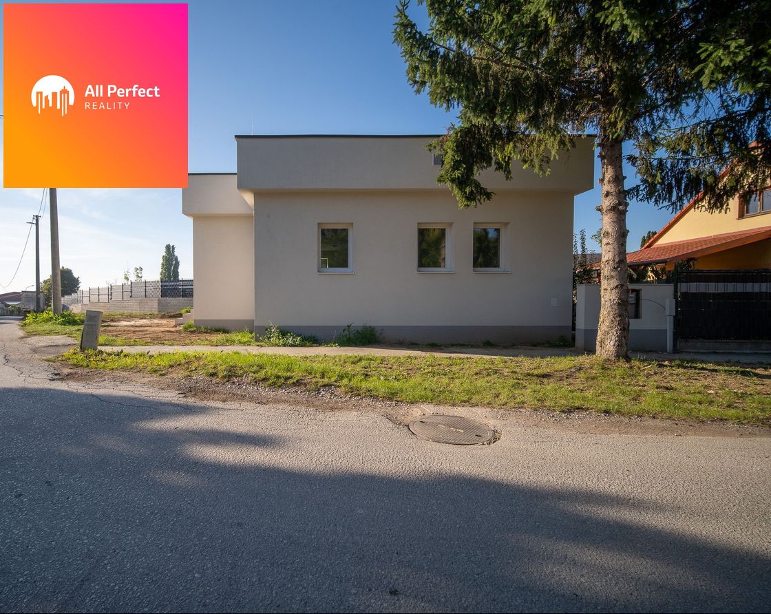 ALL PERFECT| Na predaj zrekonštruovaný 4 izbový rodinný dom - 4