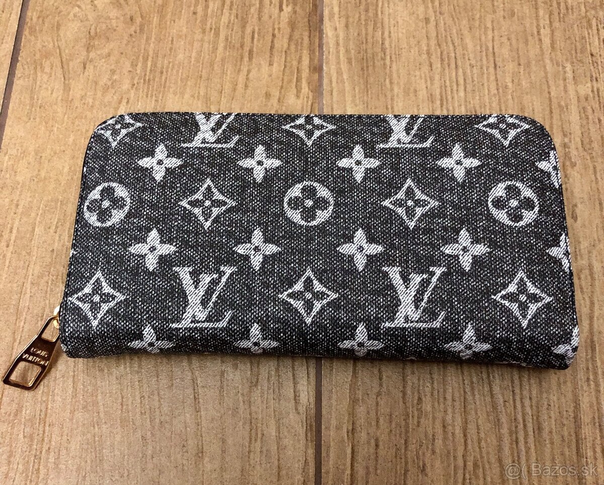 DAMSKA PEŇAŽENKA …NOVE - 4