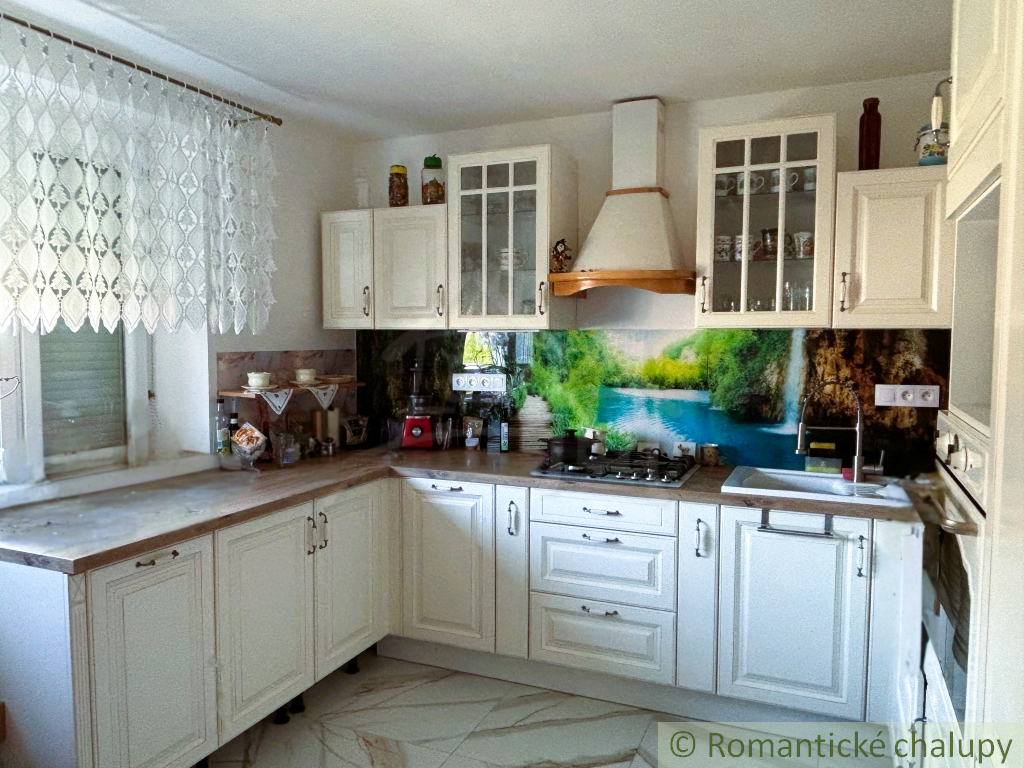 Priestranný 5-izbový dom ideálny pre viacgeneračné bývanie - 4