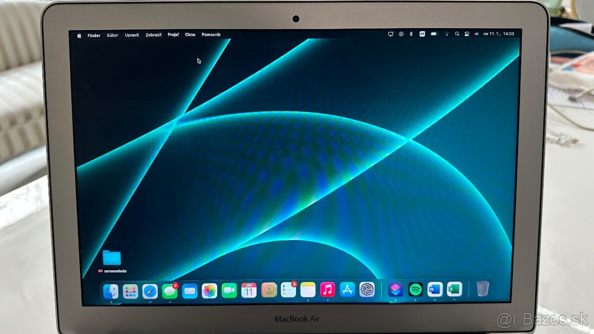 Macbook AIR (early 2015) - 4