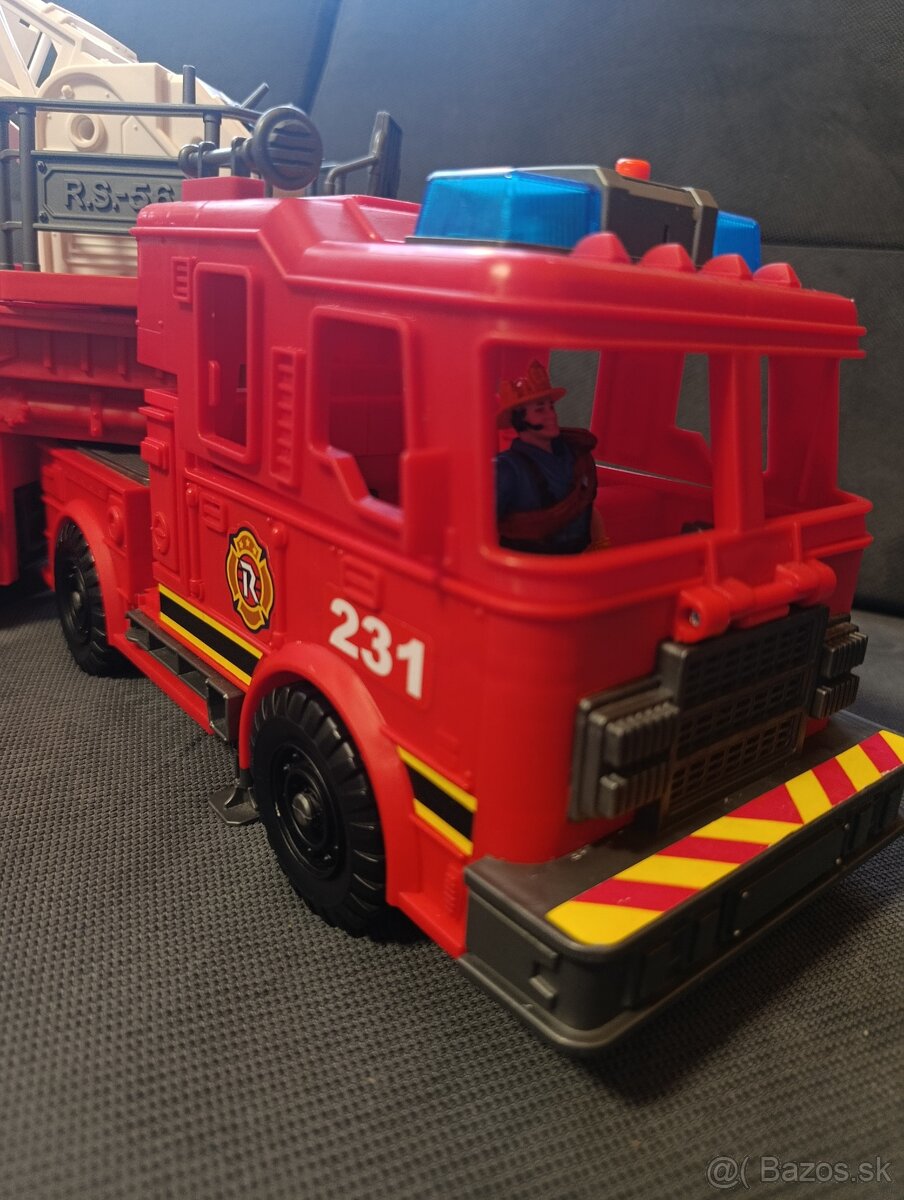 Veľké hasičské auto - 4