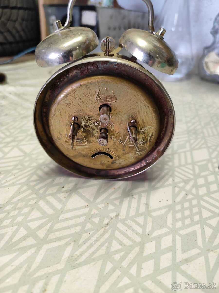 Retro budík plne funkčný - 4