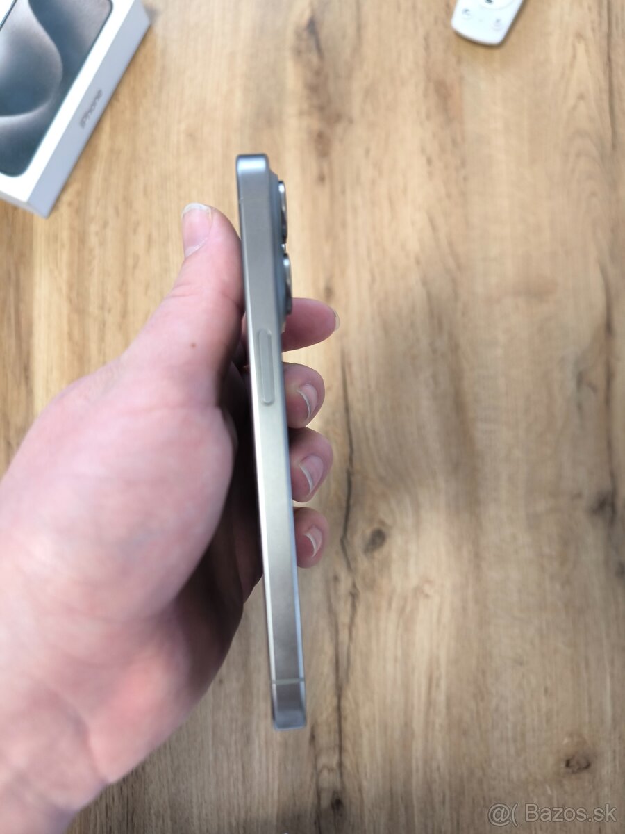 iPhone 15 Pro 128GB Natural Titanium - 4