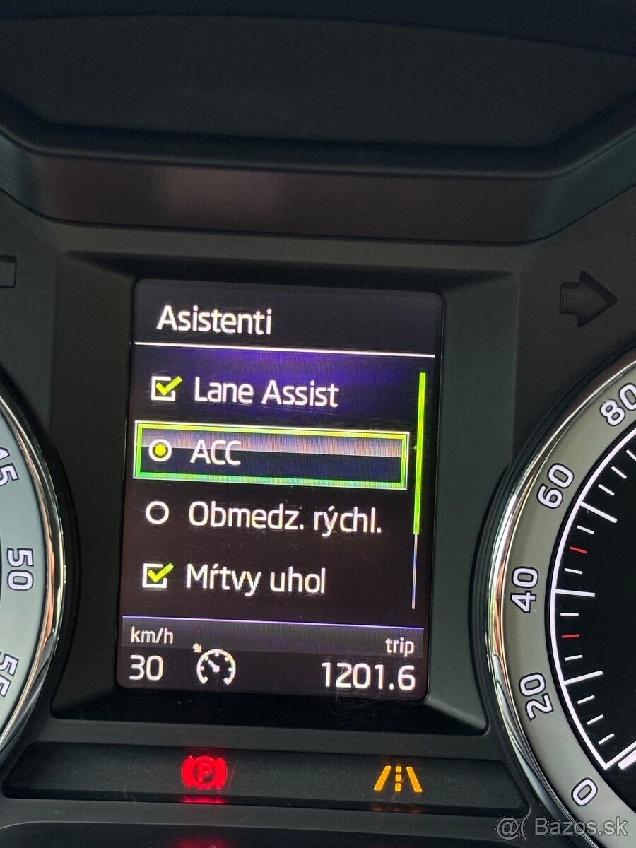 Eladó egy Skoda Octavia III Combi - 4