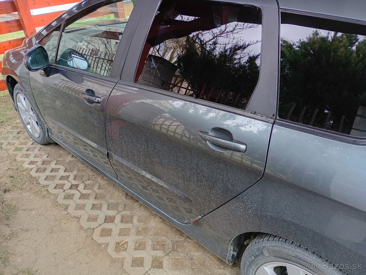 Predám Peugeot 308 - 4