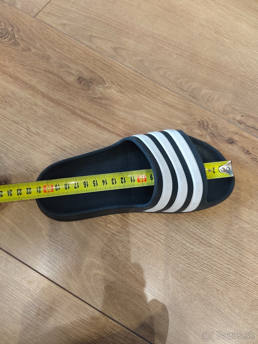 Šľapky Adidas veľ.33 - 4