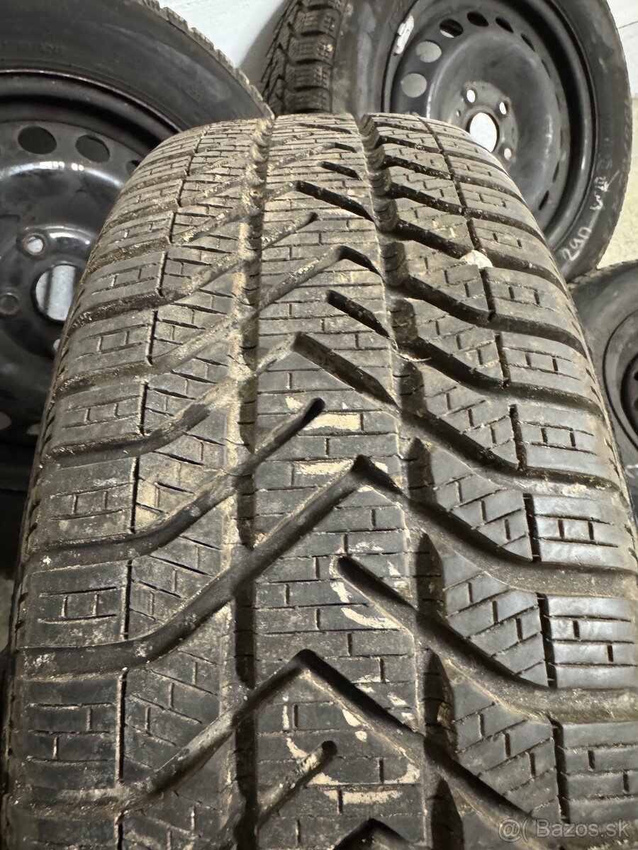 195/65r15 - 4