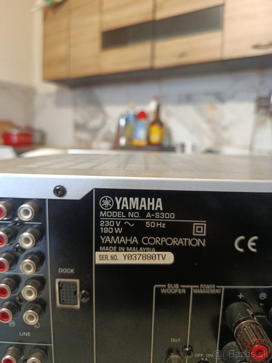 Zasilovač Yamaha - 4