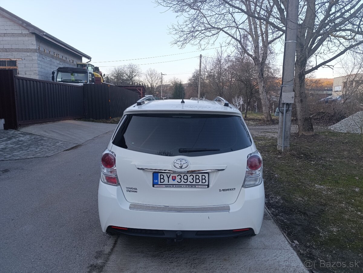 Toyota Verso 2,2 D-CAT - 4