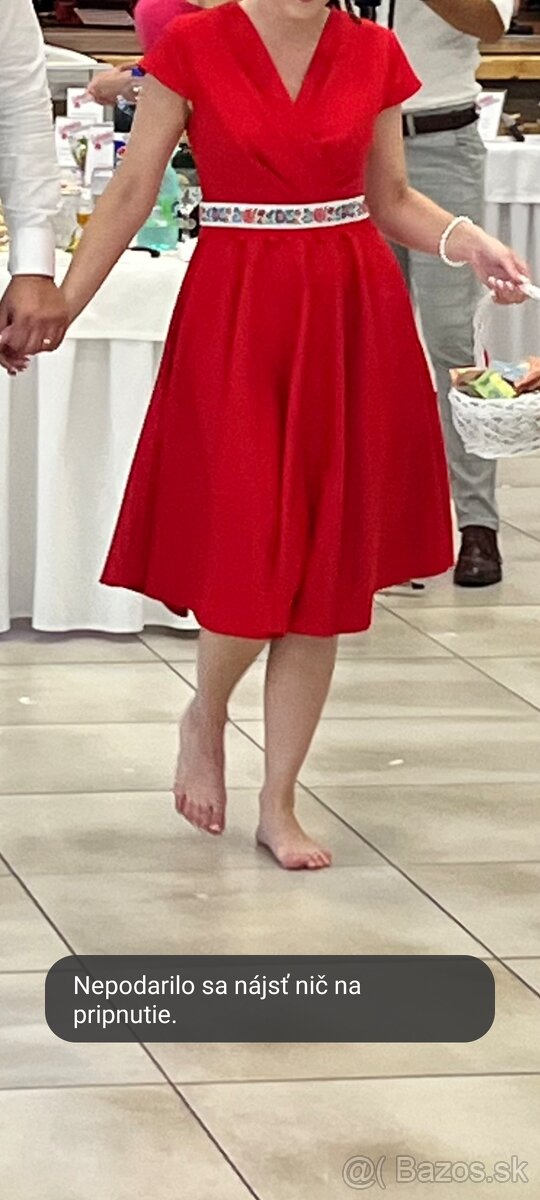 Červené šaty - 4