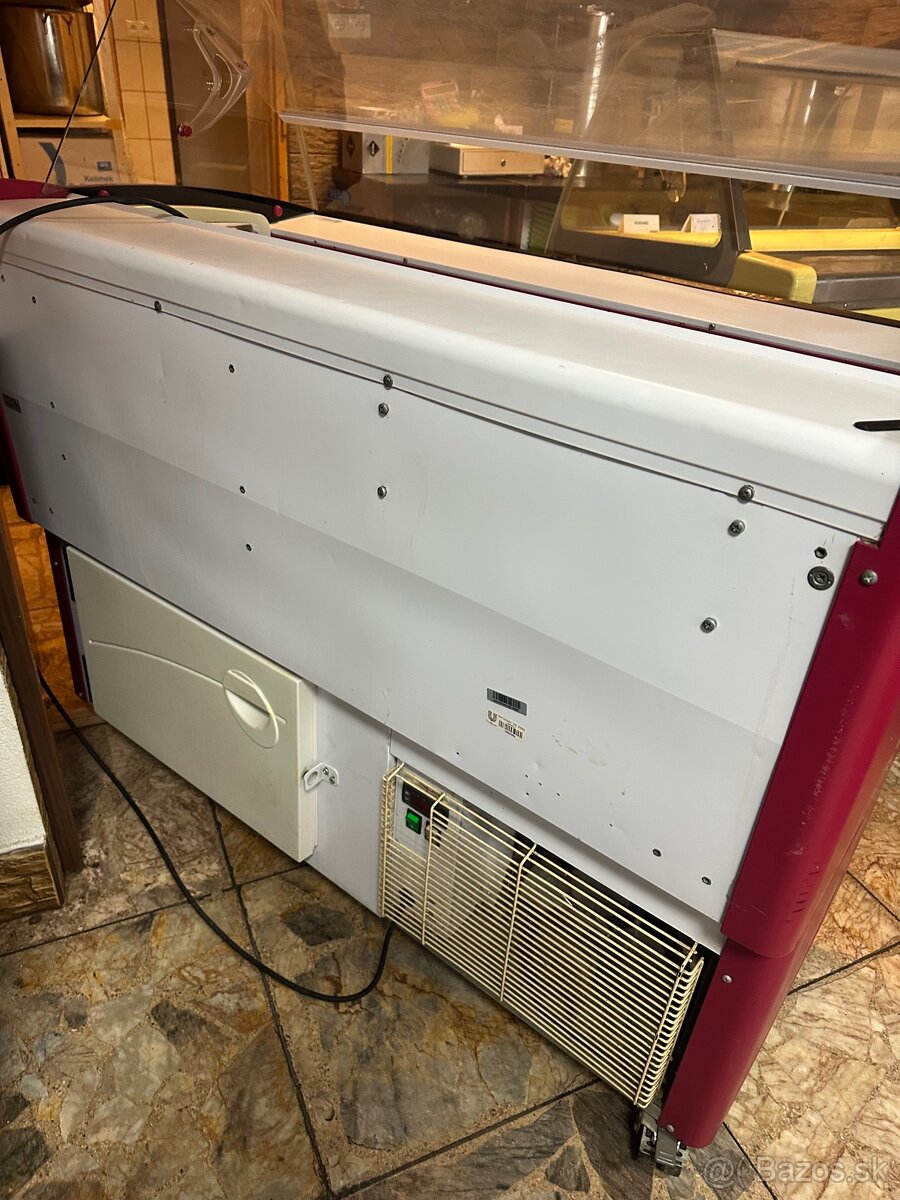 Zmrzlinová vitrína - 4