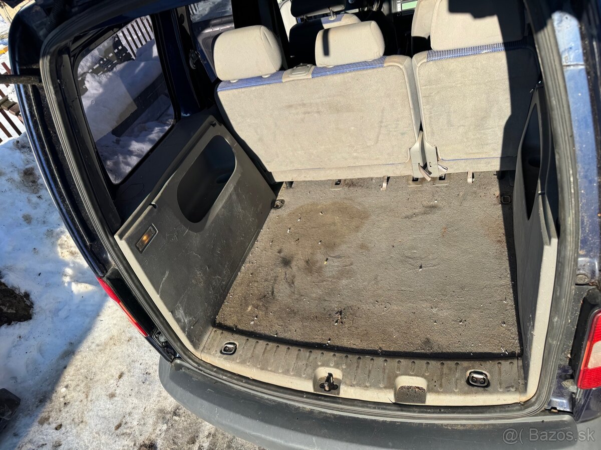 Náhradné diely vw caddy 2008 - 4