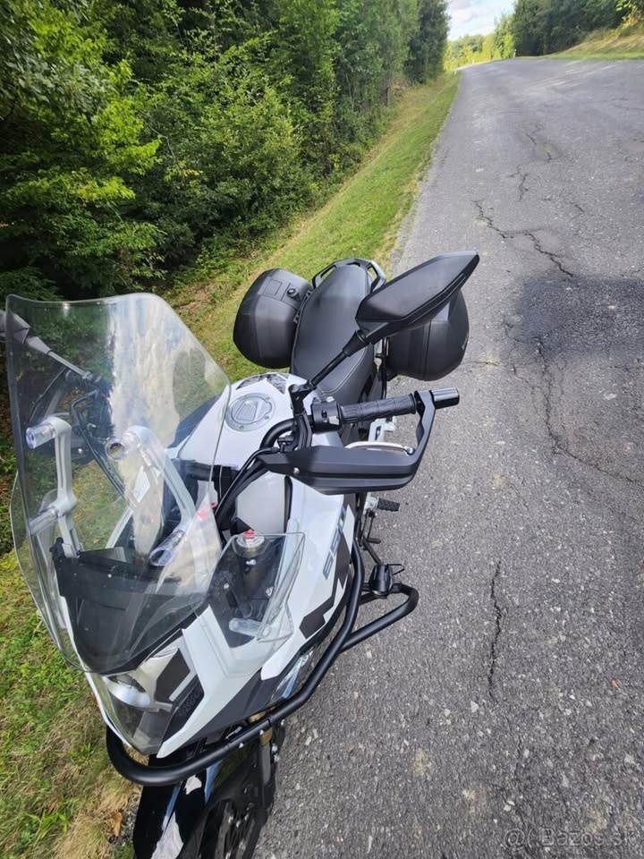 CFMOTO 650 MT 2024 - 4