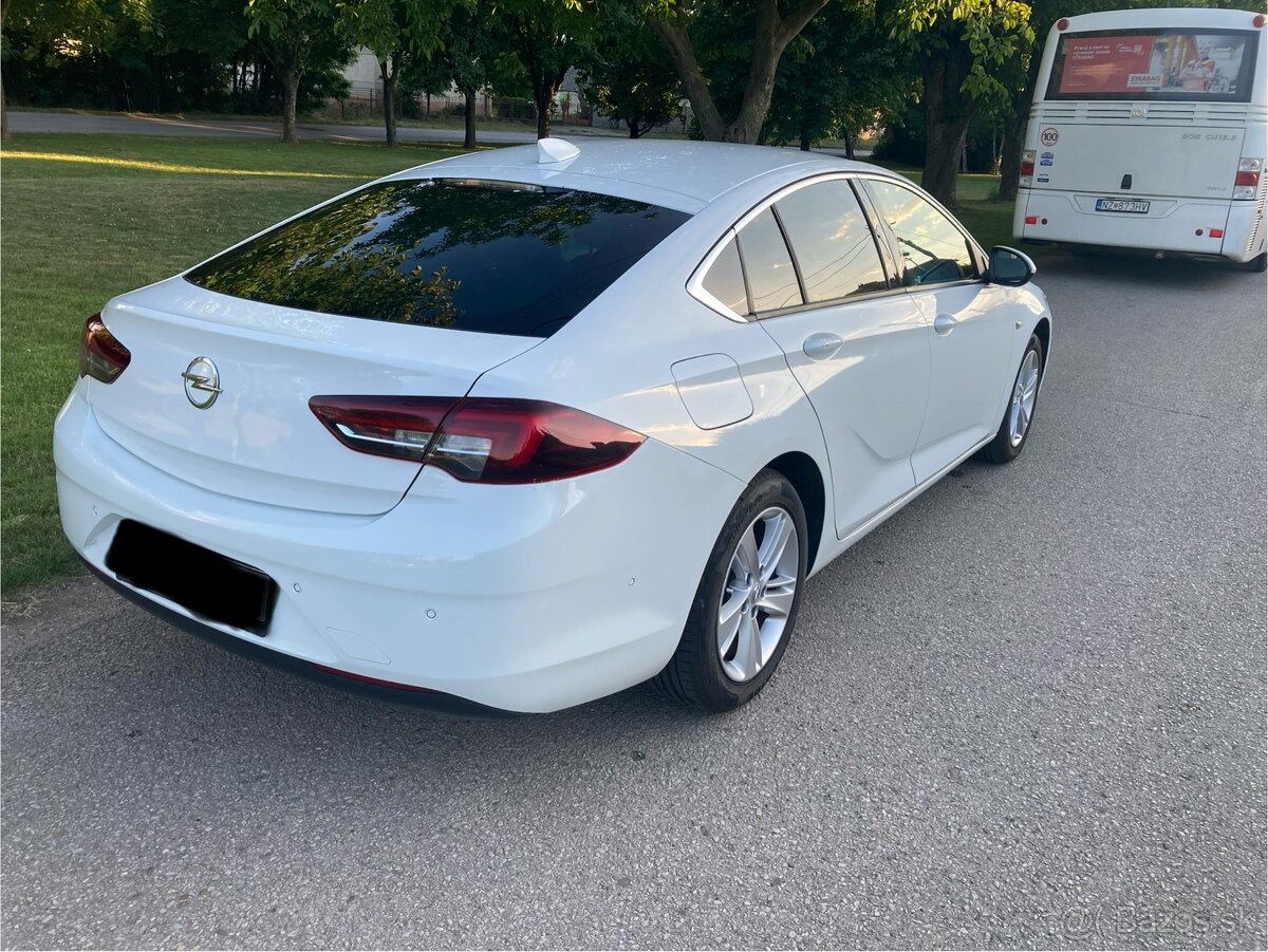 Opel Insignia Grand Sport - 4