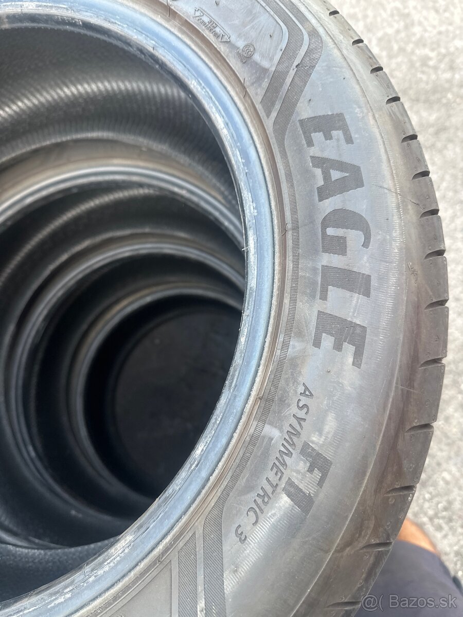 225/55 R17 good year - 4