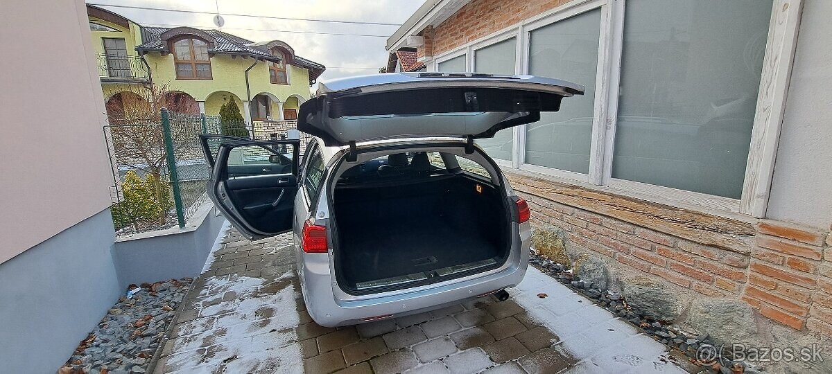 Predám Hondu Accord 2,0 kombi - 4