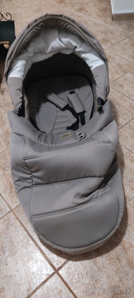 Kočík pre dvojičky - 4