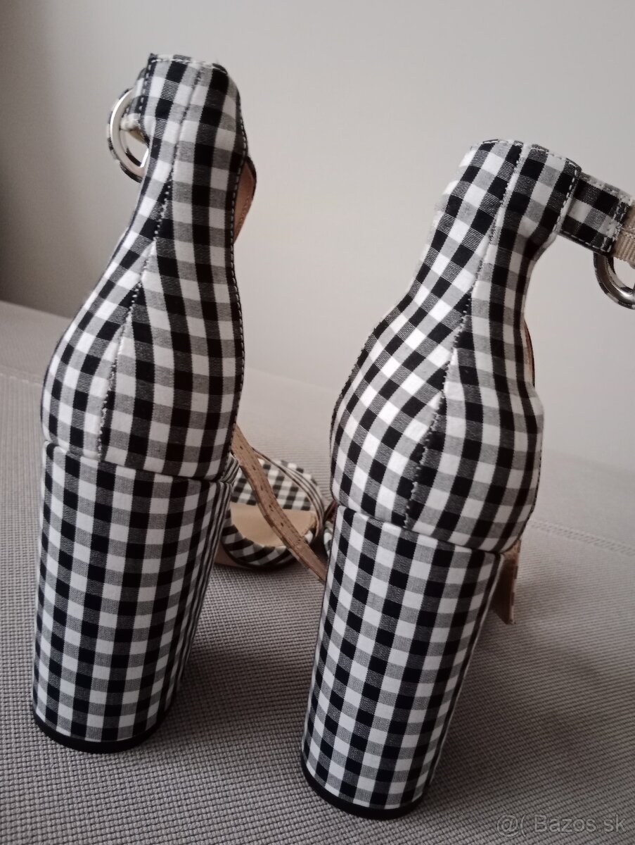 Dámske sandálky zn. STEVE MADDEN - 4