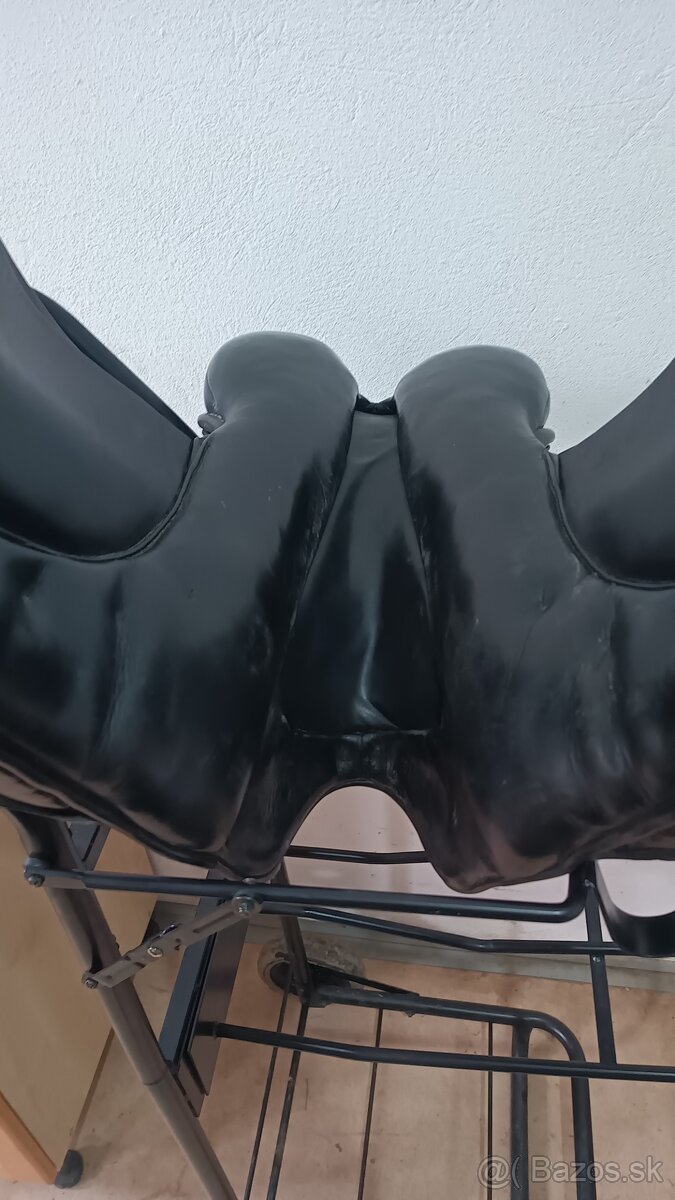 Kvalitné kožené drezúrne sedlo PFIFF – 17,5" - 4