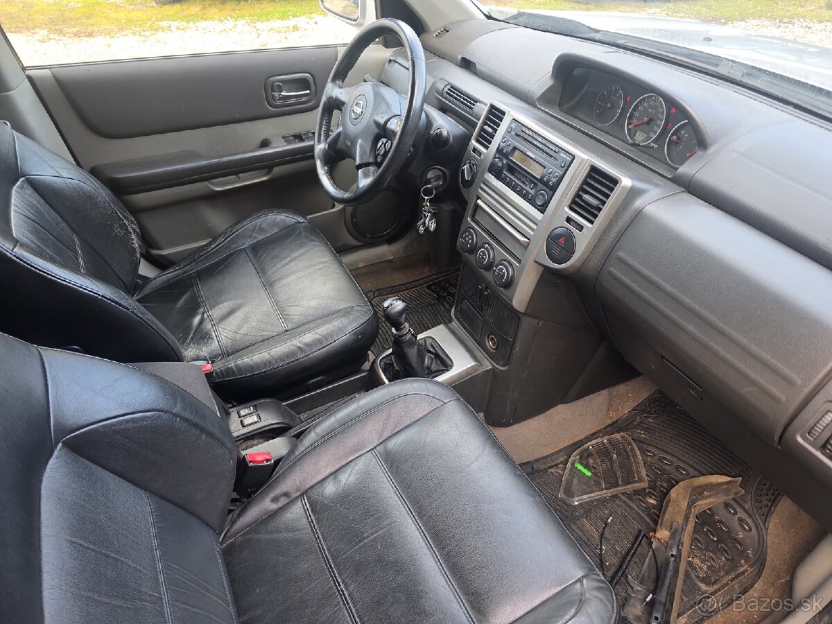 Nissan X-Trail 2.2 DCi - 4