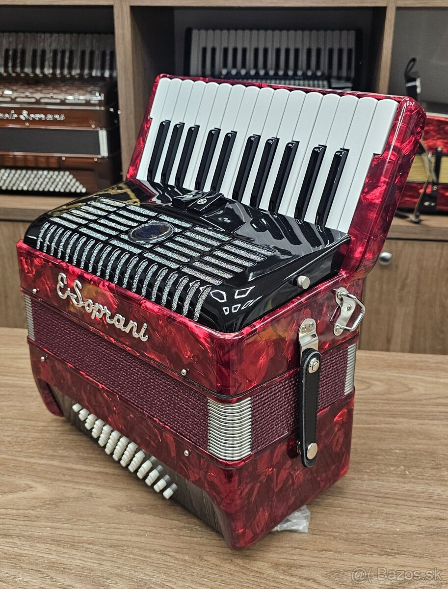 Novy akordeon E-soprani vhodny do ZUŠ - 4