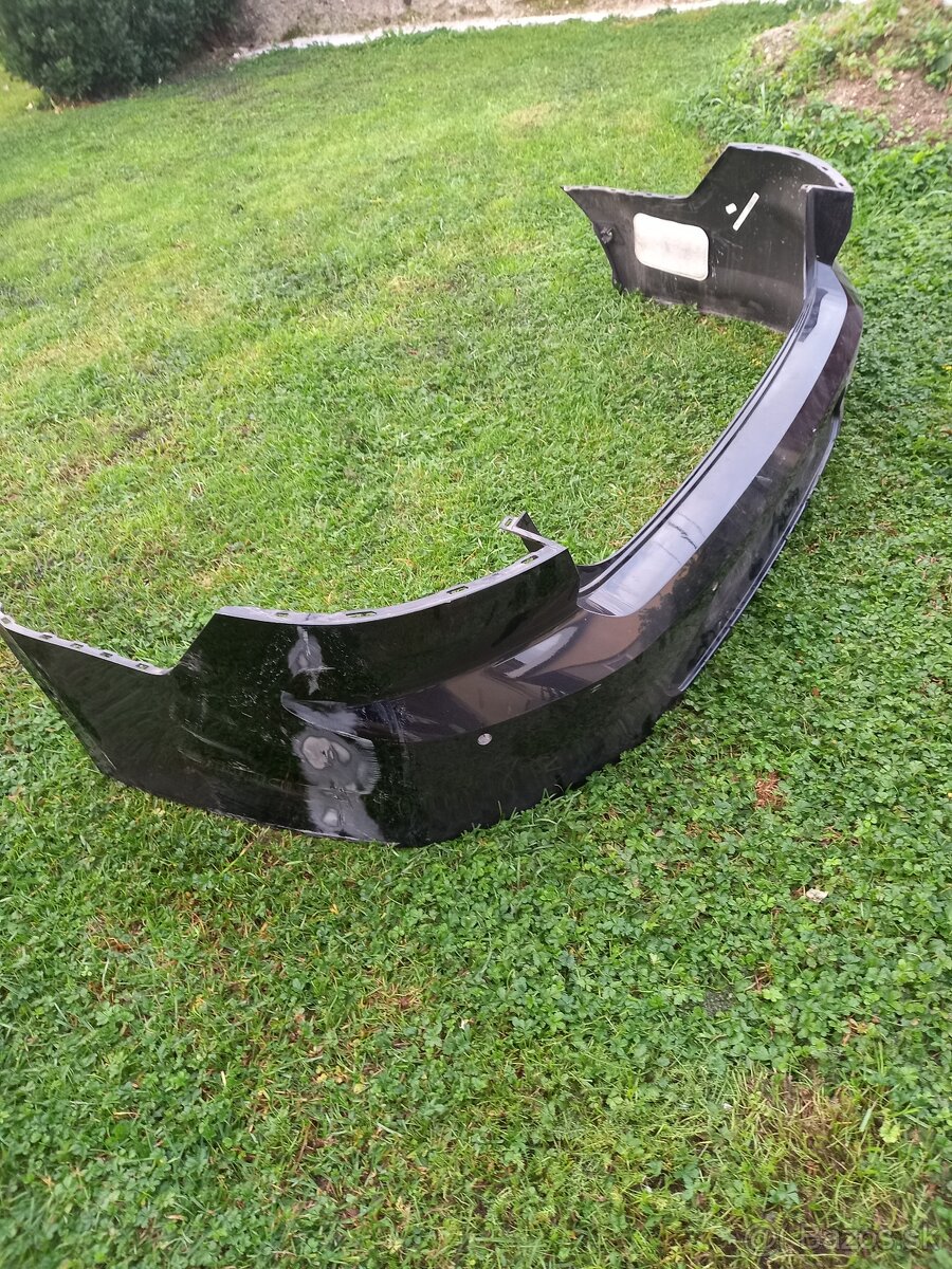 Zadný nárazník VW Passat B8, 6xPDC - 4