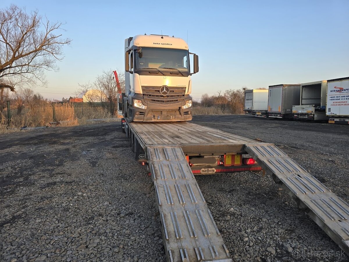 PODVALNÍK VAN HOOL NA PŘEPRAVU r.2016, nápravy SAF - 4