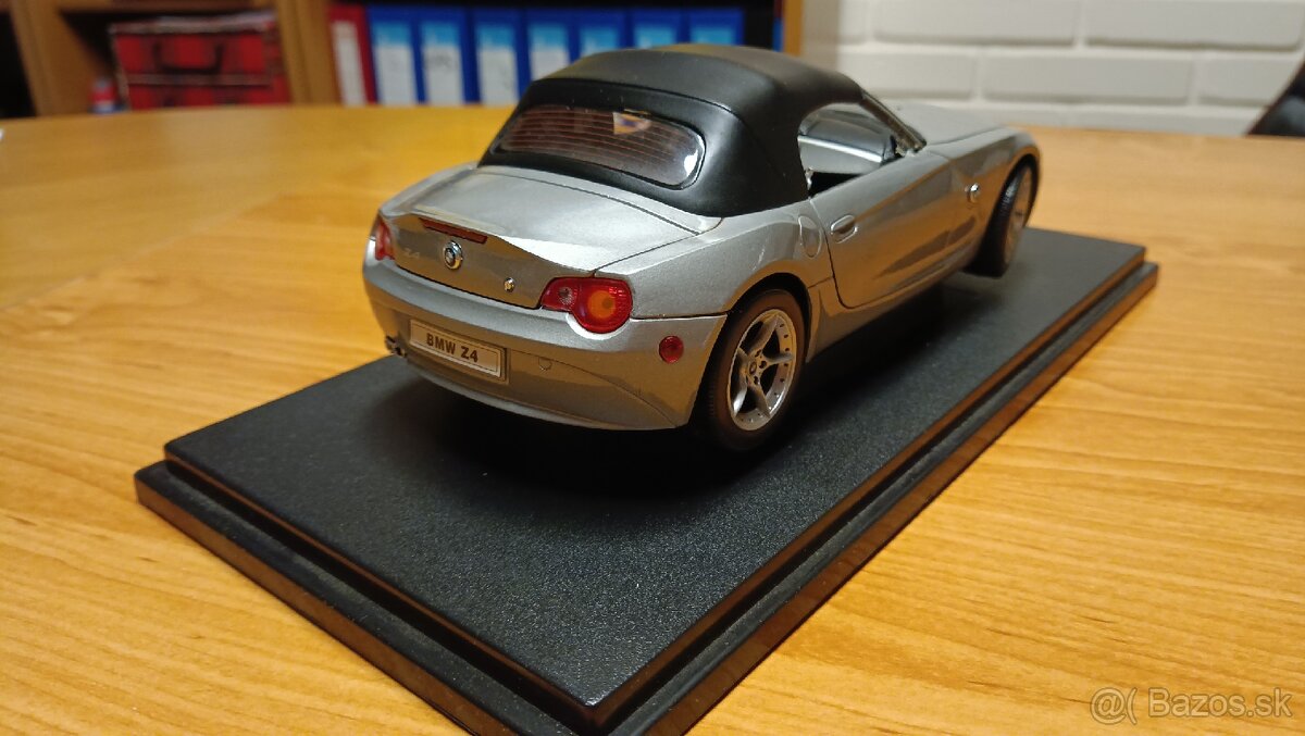 BMW Z 4 výrobca /WELLY/ - 4