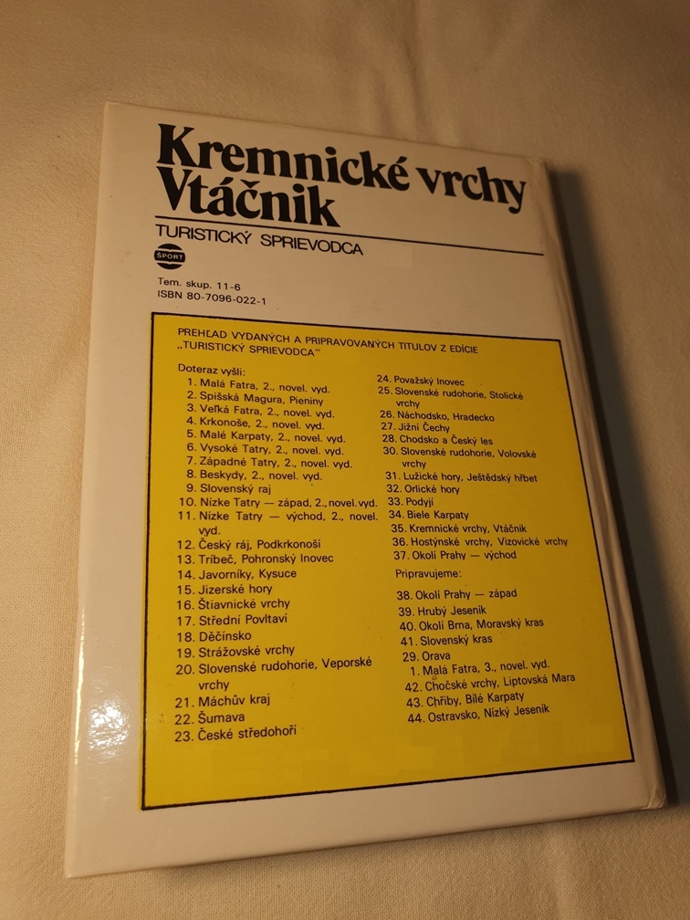 KREMNICKÉ VRCHY A VTÁČNIK – TURISTICKÝ SPRIEVODCA - 4