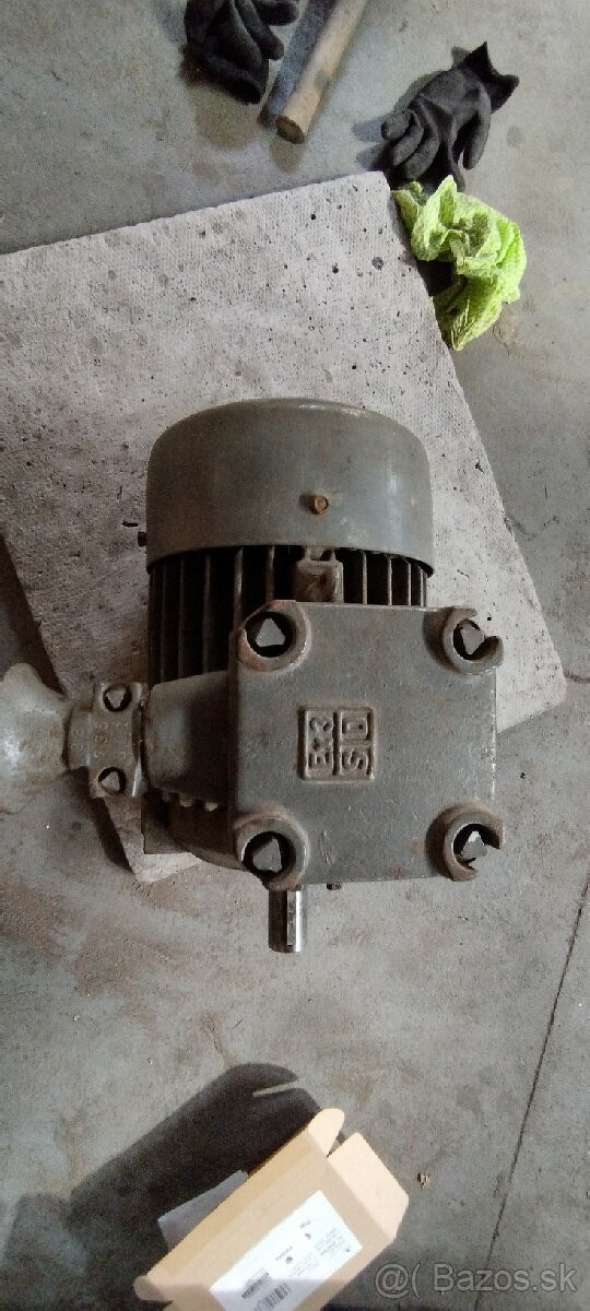 Elektromotor 7,5 Kw nový - 4