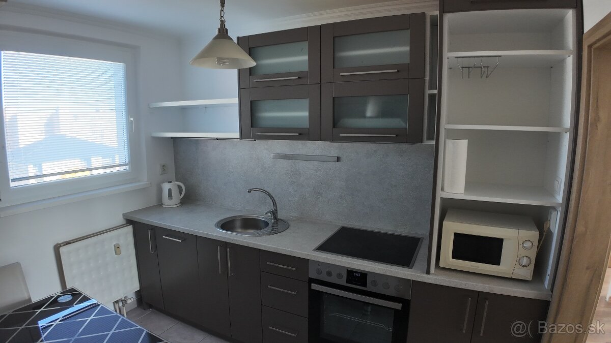 3izb byt so zariadením na Mlynskej ulici, DS - 4