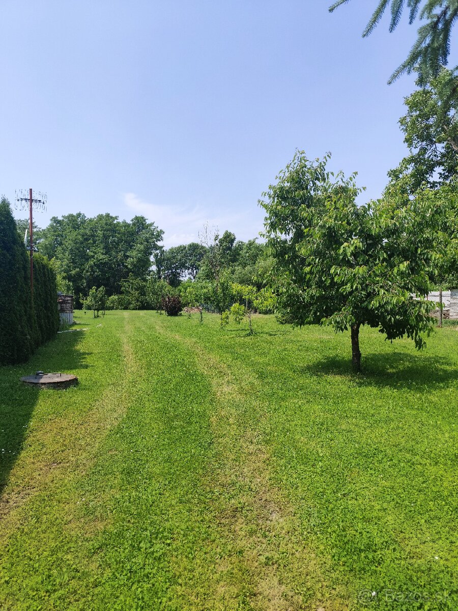 Stavebný pozemok na predaj - 4