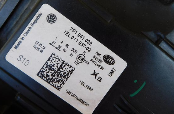 vw touareg svetlo xenon 2014-17 - 4