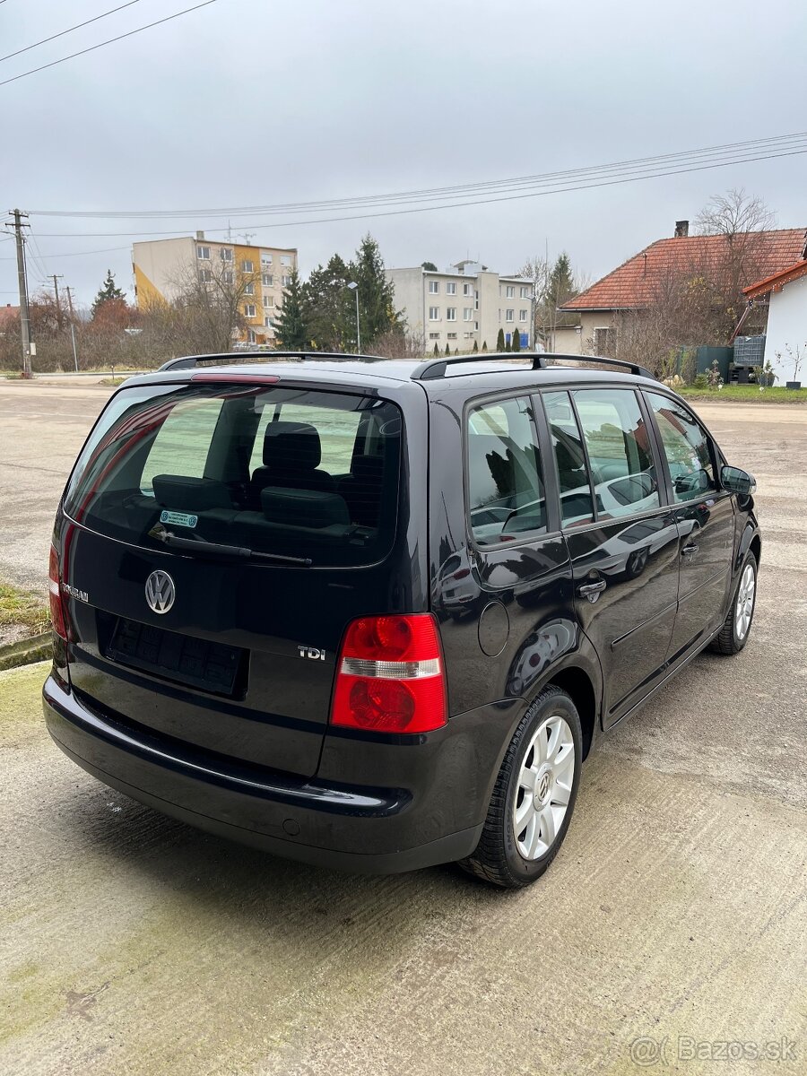 Volkswagen Touran 1.9 TDI TrendLine = 77kW BKC, 7 Miest = - 4