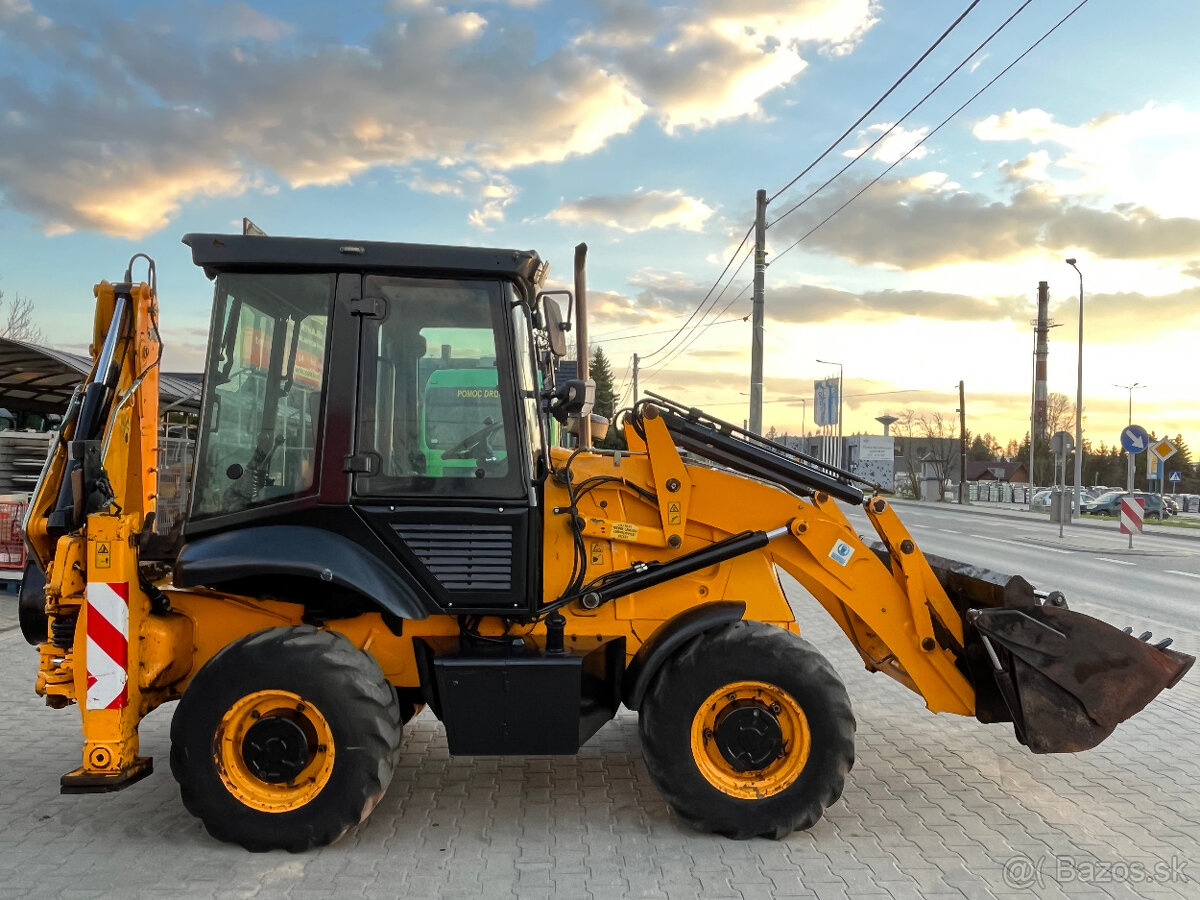 Rýpadlo-nakladač JCB 2CX Streetmaster, 3CX Compact - 4