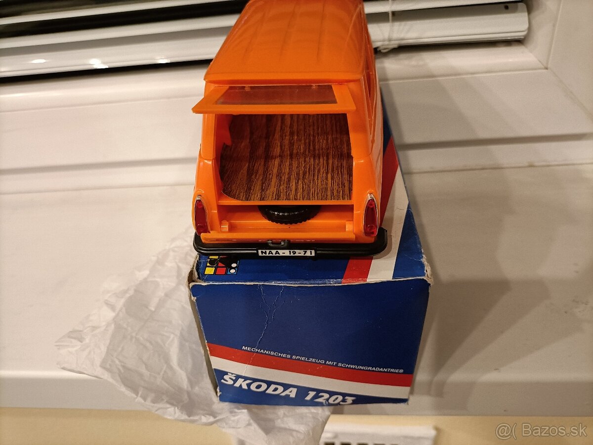 Skoda 1203 kdn retro hracky - 4