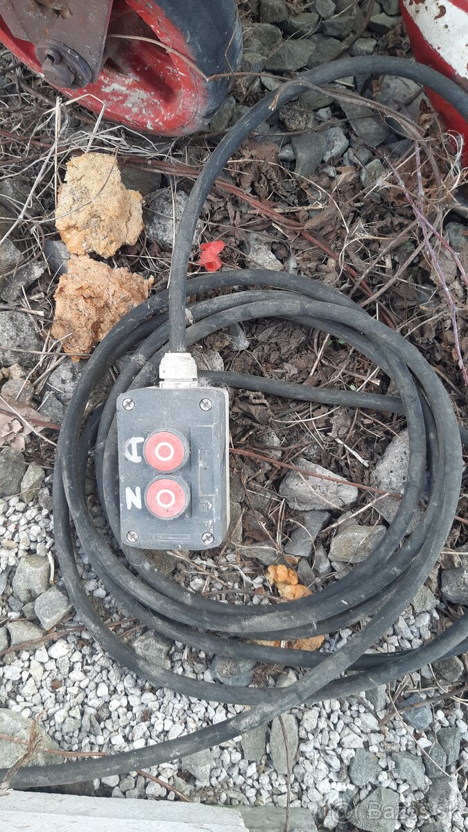 stavebni vratek EVL 250 - 4