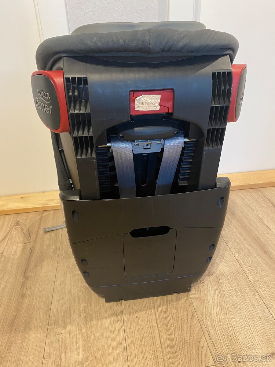 Predam detsku autosedacku Britax - 4