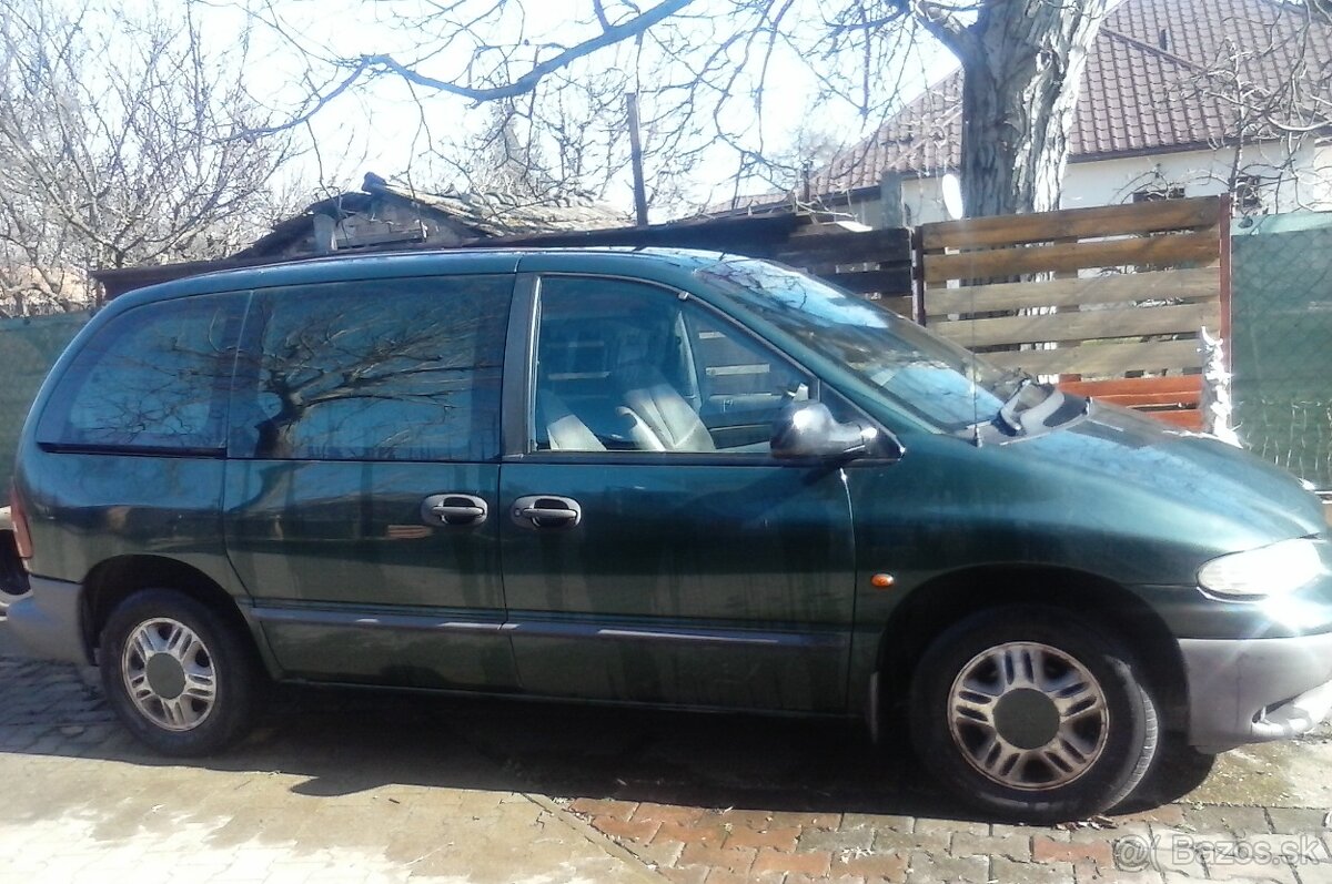 Chrysler Voyager - 4