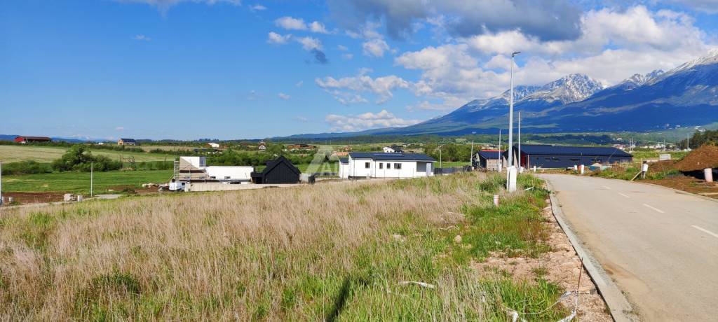 PREDAJ: STAV. POZEMOK S IS; 769 m2; Medzi Vodami; MLYNICA; 1 - 4