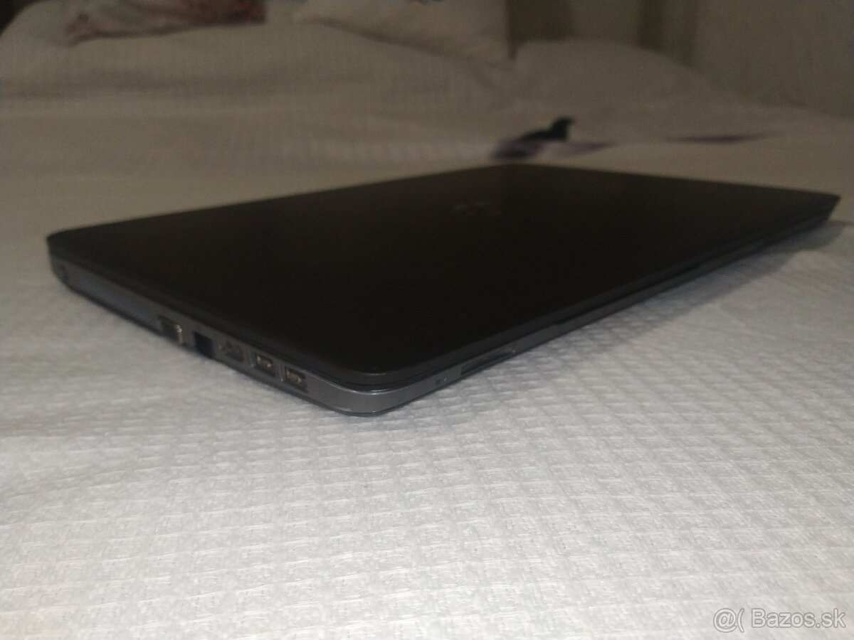 HP ProBook. AMD Radeon. 500 GB. 8 GB RAM. - 4