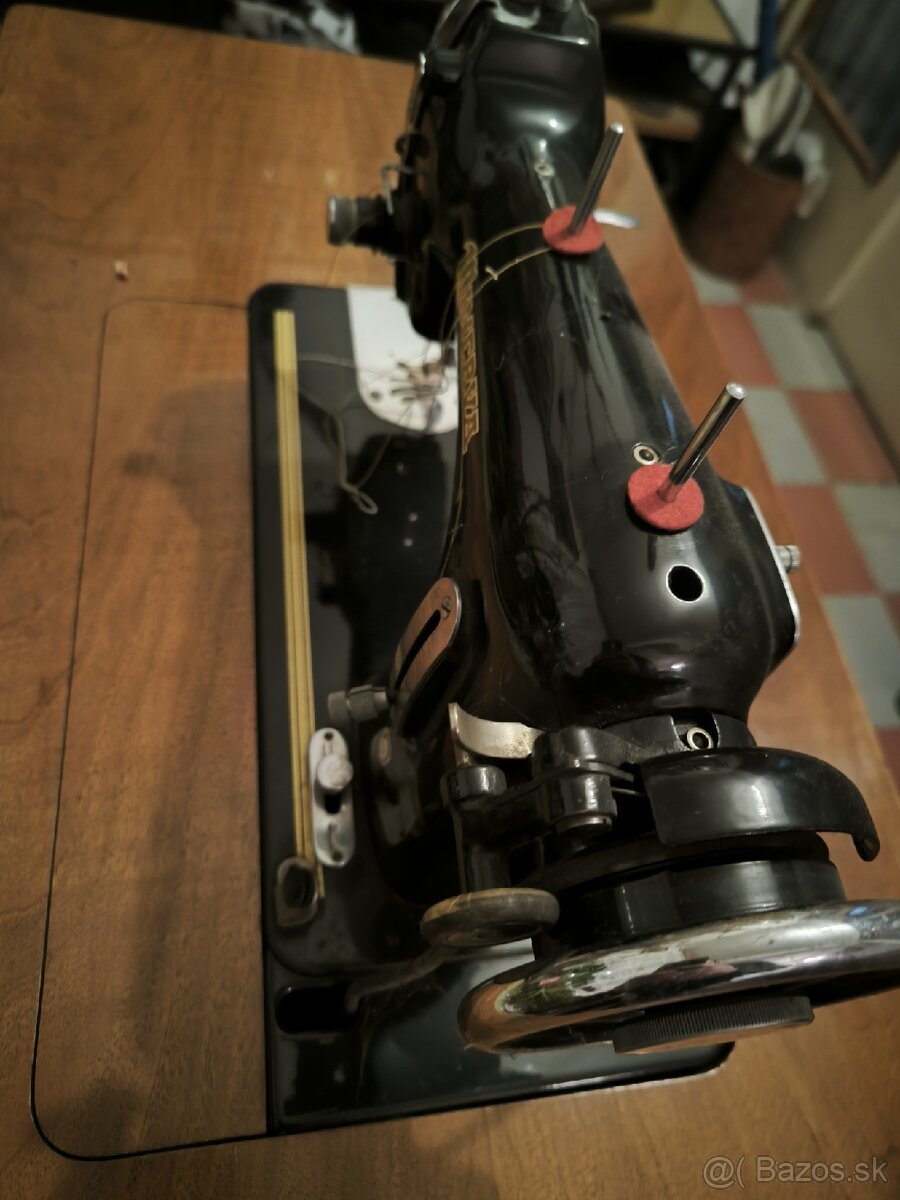 Predám šijací stroj - 4