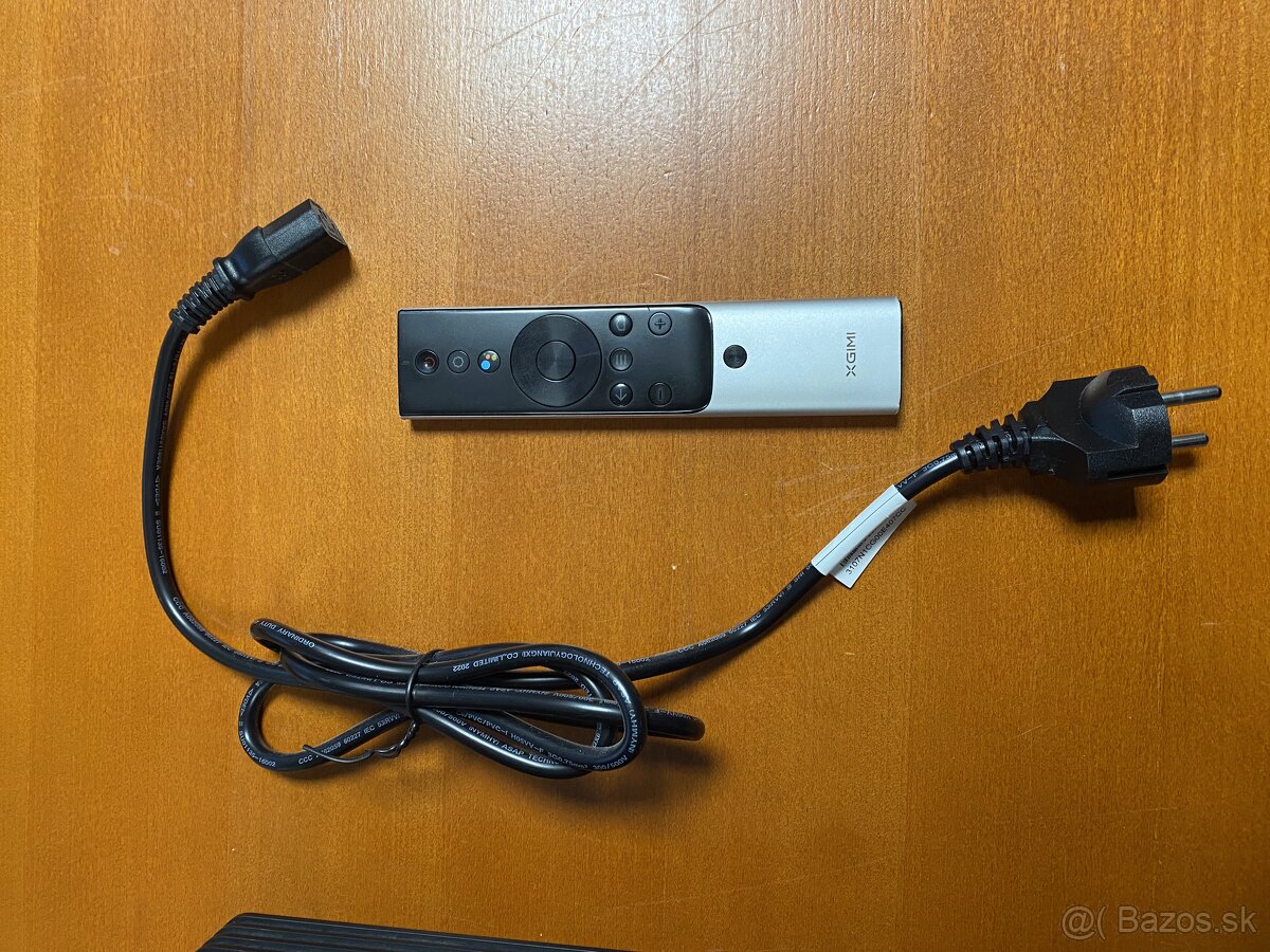 Projektor XGIMI AURA - 4