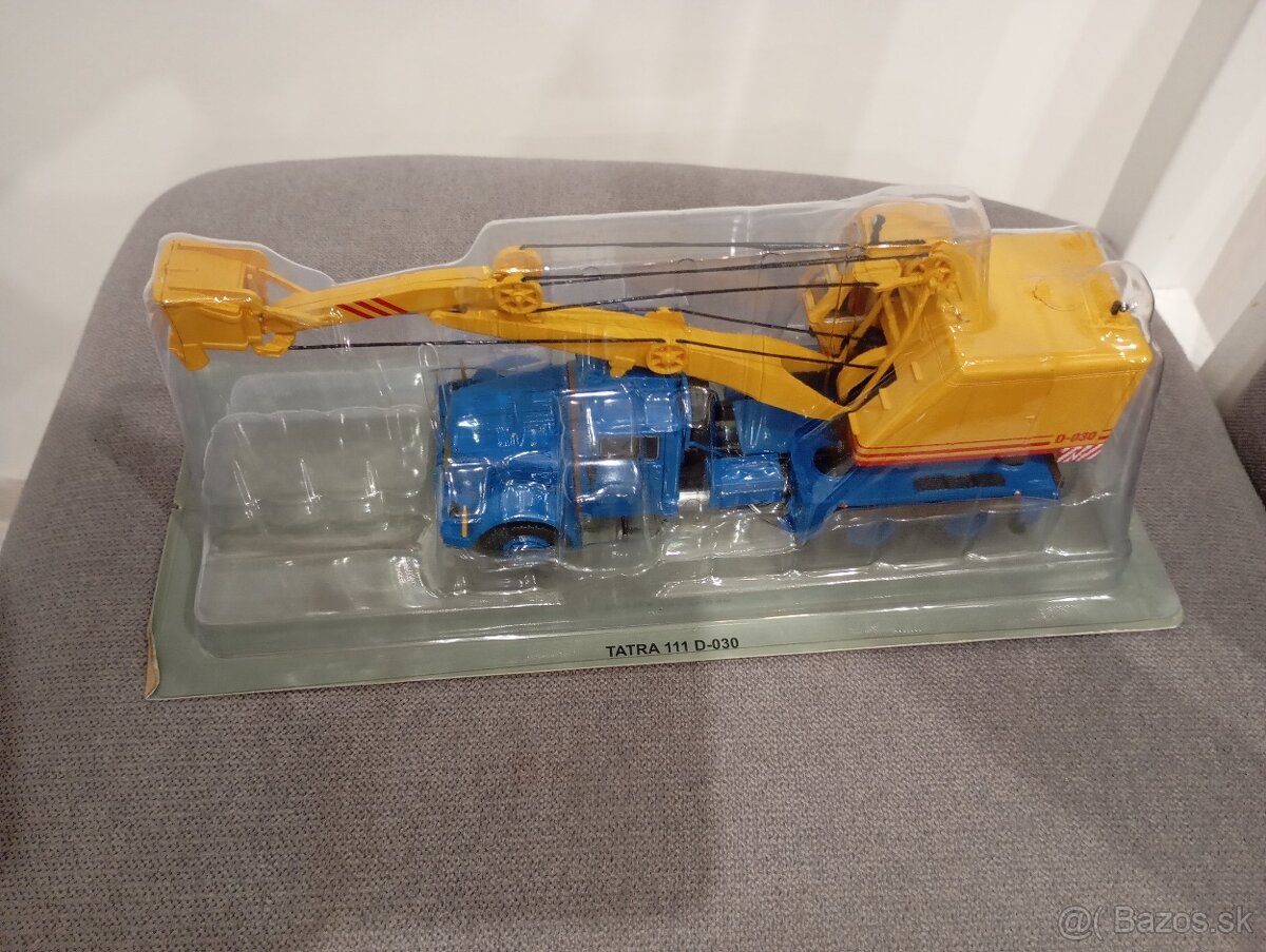 Tatra 111 D-030 Model - 4