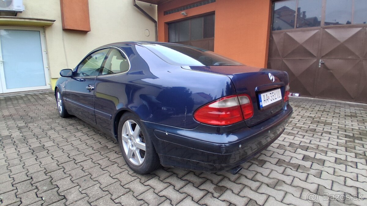Mercedes CLK Coupe - 4