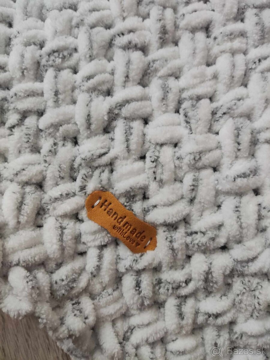 NOVÁ Melírovaná biela deka z Alize Puffy Fine - 4