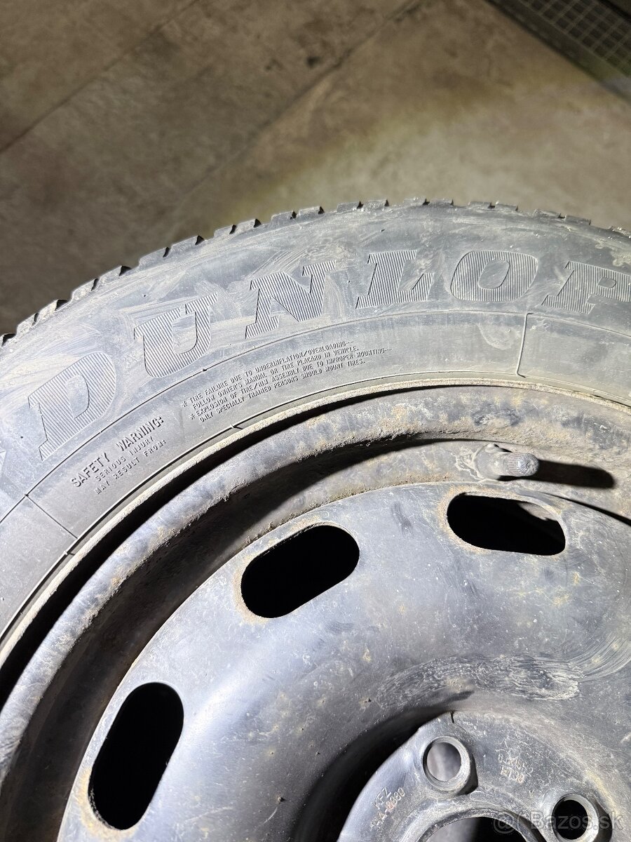 195/65/15 - 4