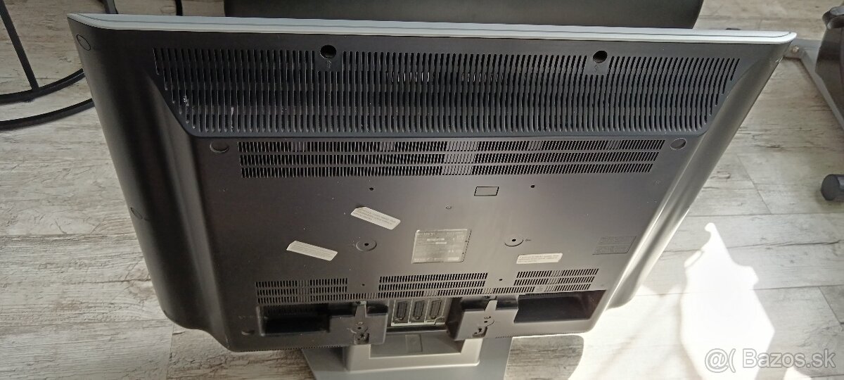 Sony lcd KLV-L32M1 - 4
