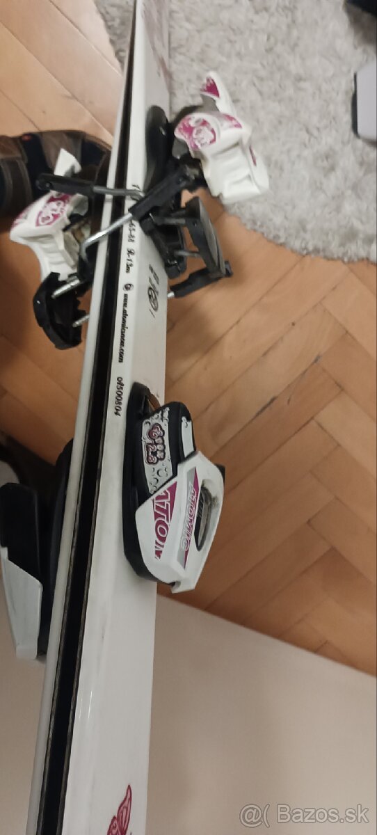 Dievčenské carving lyže Atomic 140 - 4