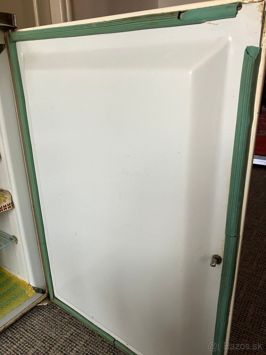 Starožitná chladnička CALEX - 4